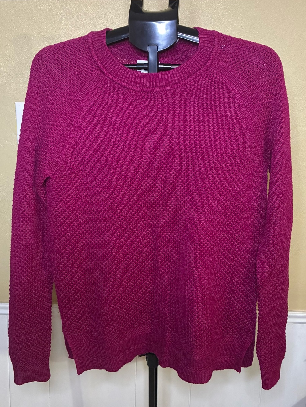 Old Navy Textured Crewneck Sweater in Rich Magenta